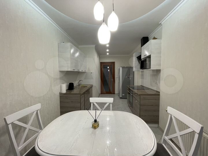 2-к. квартира, 70 м², 12/14 эт.