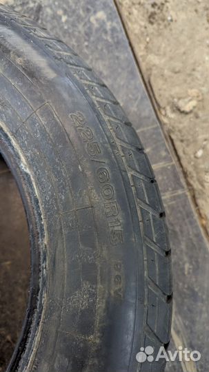 Dunlop SP Sport 2000 225/60 R15 96V