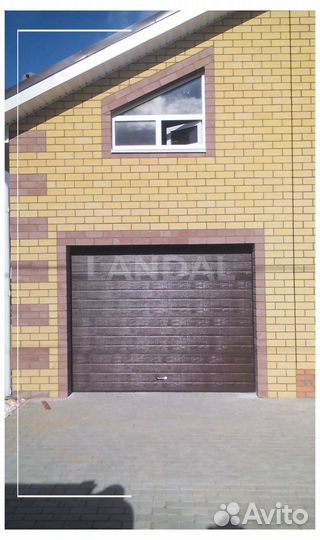 Секционные ворота