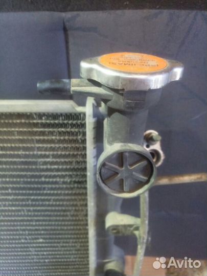 Радиатор охлаждения Mitsubishi Colt Z30 04-08