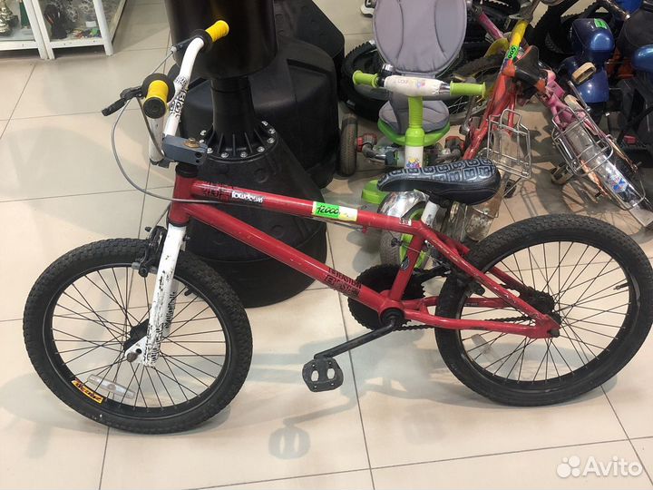 Трюковой велосипед BMX