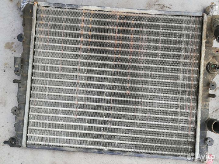 Радиатор основной Рено Меган 1