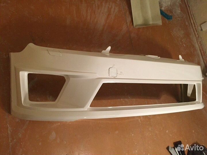 Передний бампер R400 Volkswagen Golf 6