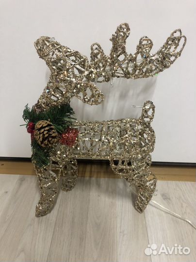 Новогодний олень светодиодный