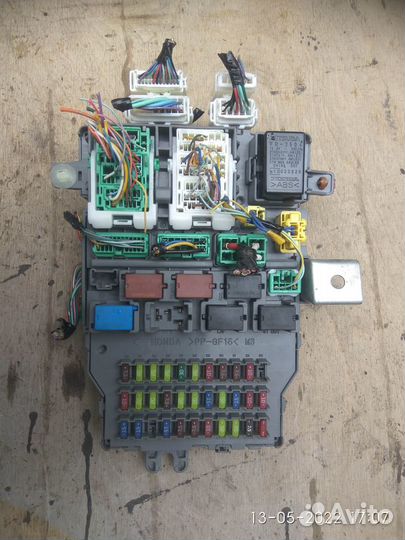 Салонный блок предохранителей Хонда Легенд 2007г