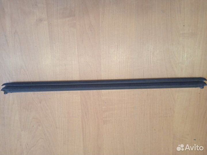 Уплотнитель стекла двери внутренний (бархотка)