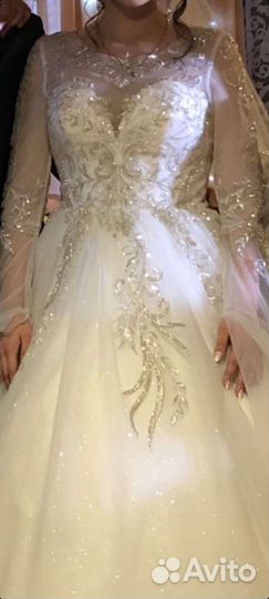 Свадебное платье-лебедь