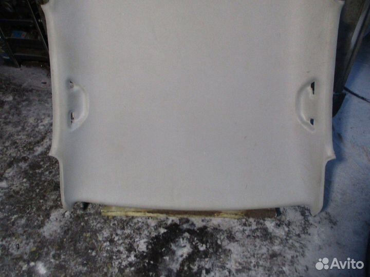 Обшивка потолка VW Polo Sedan