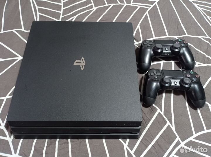 Sony playstation 4 PS4 pro 1tb