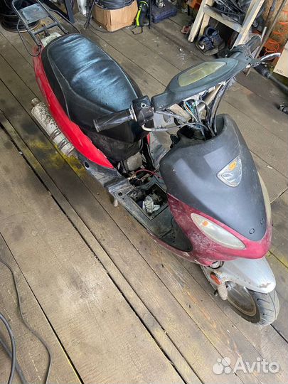 Скутер 50 кубов на запчасти или восстановление