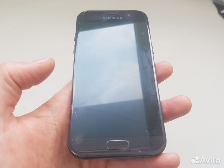 Samsung Galaxy A5 (2017) SM-A520F/DS, 3/32 ГБ