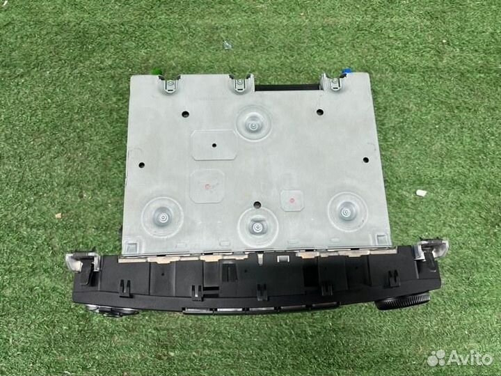 Магнитола Mercedes-Benz G-Class