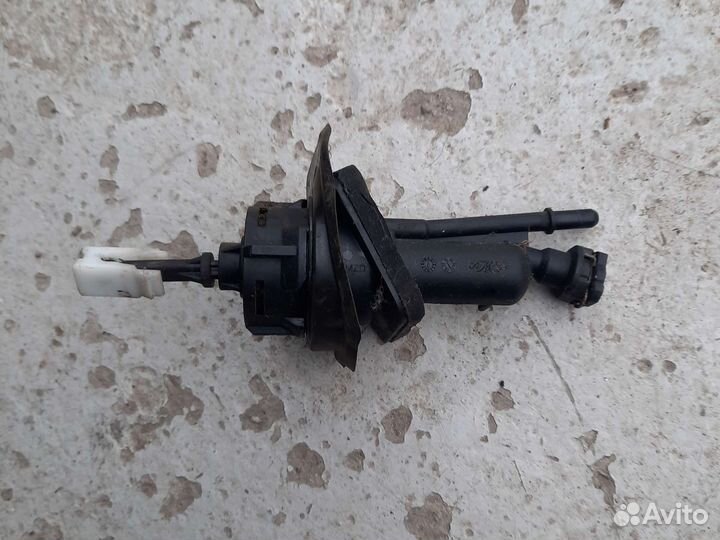 Цилиндр сцепления Mazda 3 BK 1.6