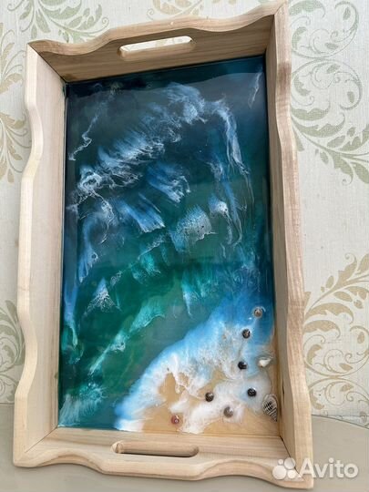 Поднос деревянный с эпоксидной смолой