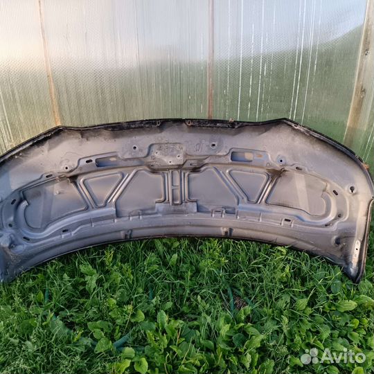 Volkswagen TransporterT5Капот под восстановление