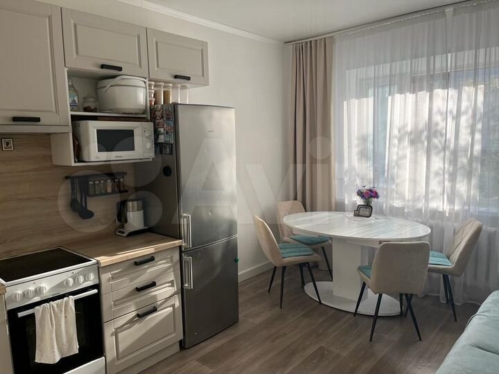 2-к. квартира, 52 м², 2/5 эт.