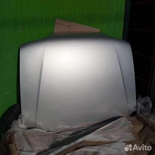 Капот ваз 2114 2115 2113 серебристый (снежка)