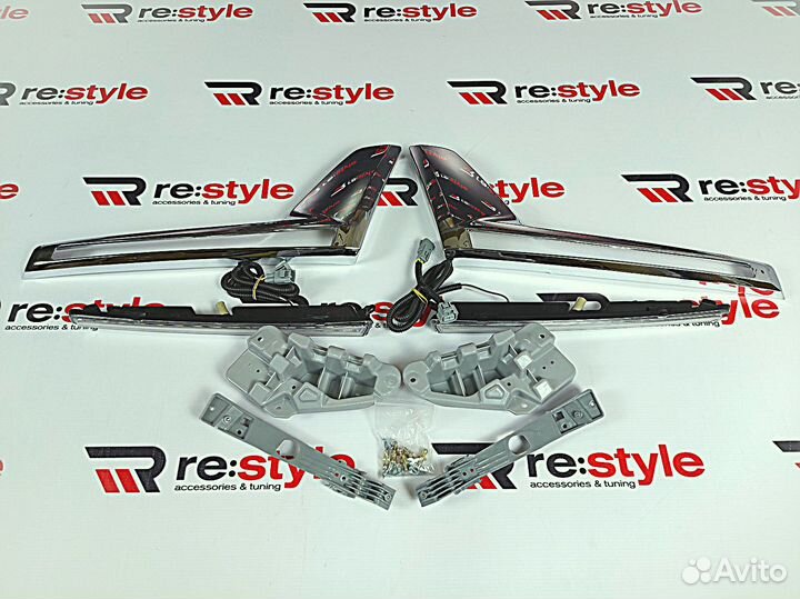 Ресницы в фары Toyota Land Cruiser 200 с16г