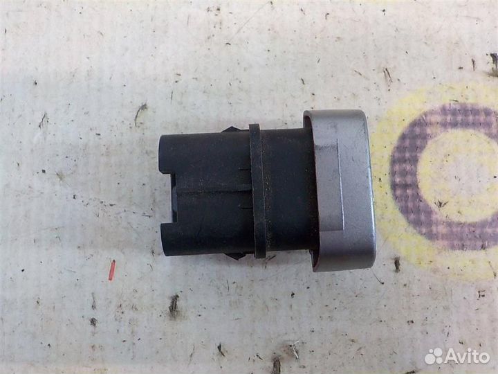 Кнопка аварийной сигнализации Ford Fusion 2002-20