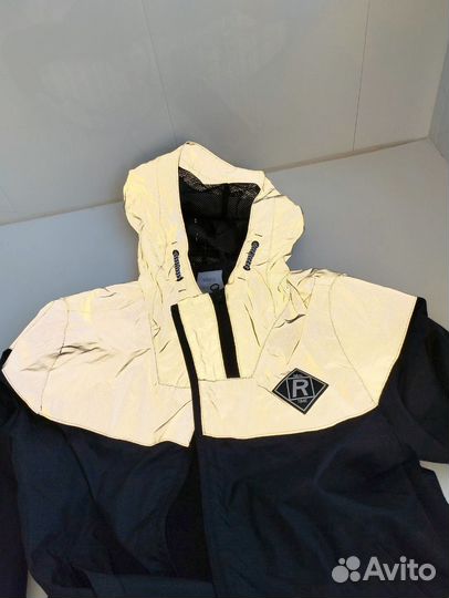 Ветровка для мальчика 152