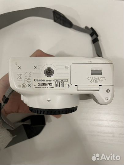 Фотоаппарат Canon DS126441