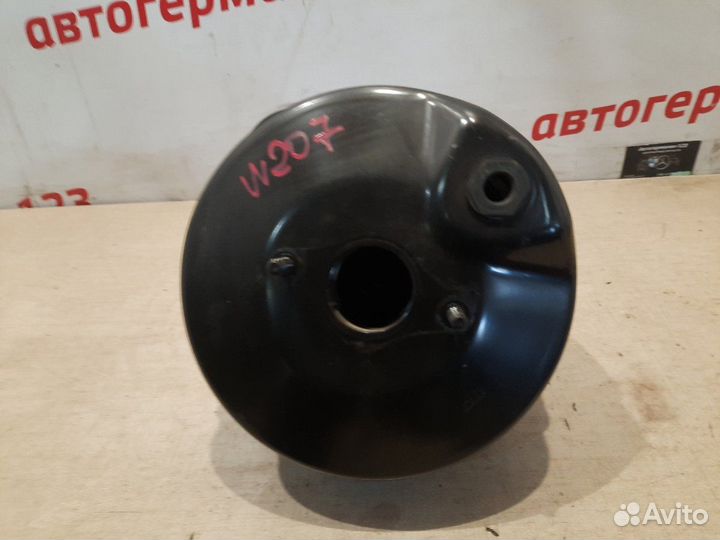 Вакуумник тормозной Mercedes C200 W204 271.950
