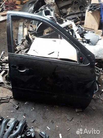 Дверь передняя правая LADA Granta 2011
