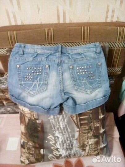 Джинсовые шорты