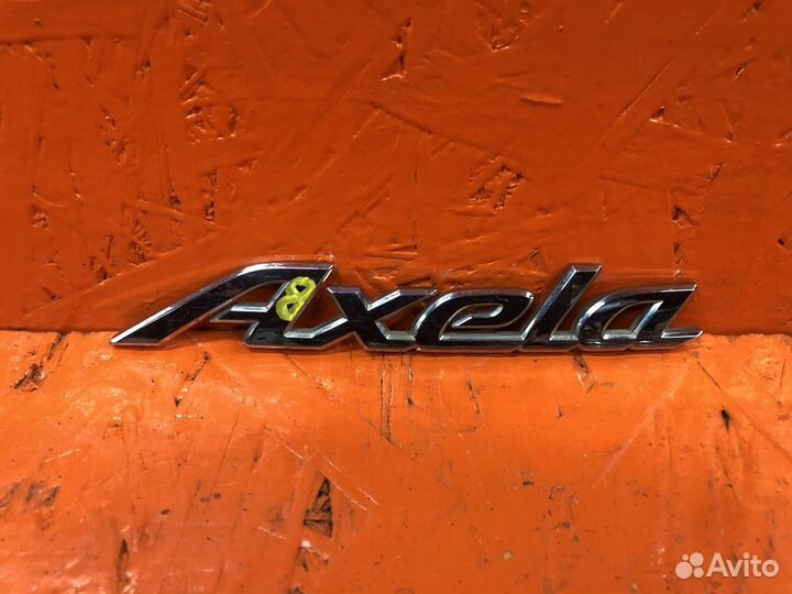 Эмблема багажника mazda axela BK*