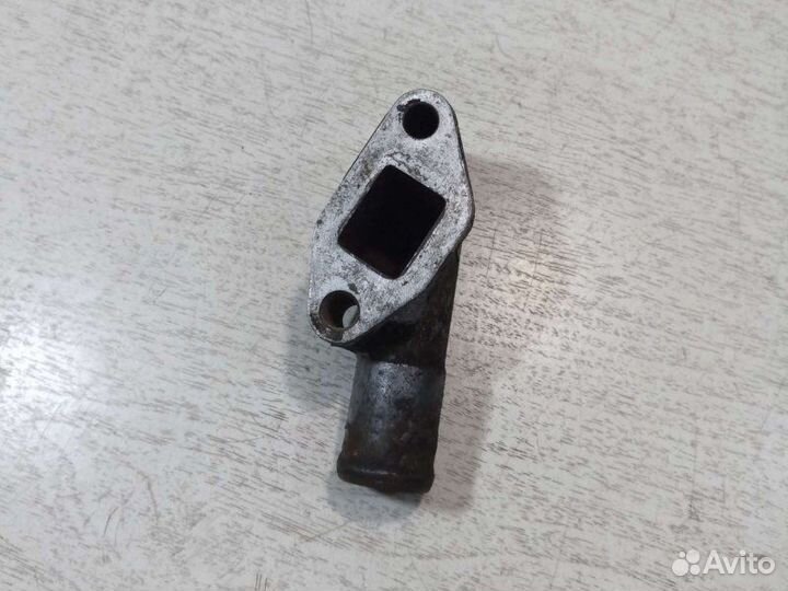 Фланец системы охлаждения Opel Astra G универсал