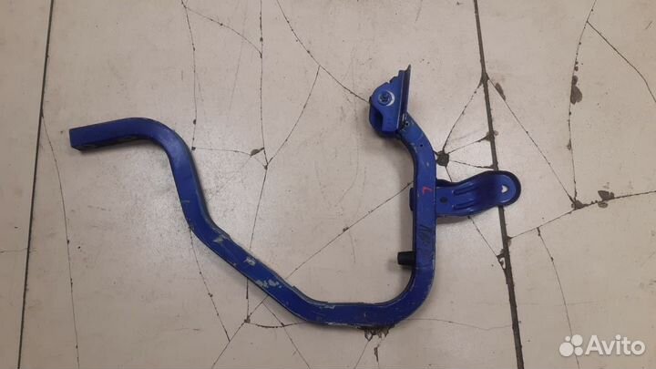 Петля крышки багажника левая Renault Logan