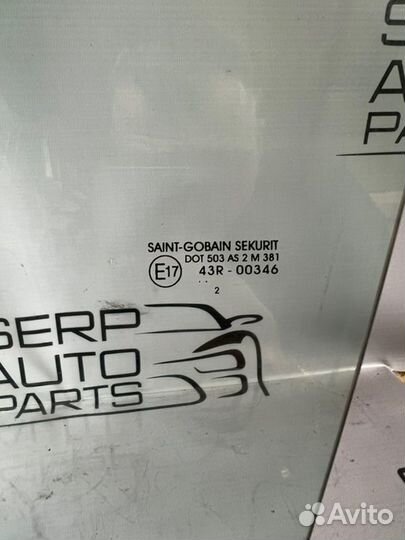 Стекло двери Chevrolet Cruze J300 F16D4 1.6 2010