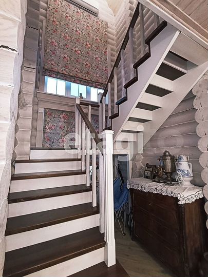 Дом 709,7 м² на участке 24,3 сот.