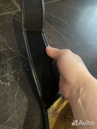 Щитки и боксерские перчатки top king