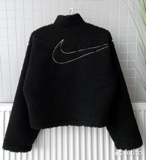 Женская куртка Nike новая