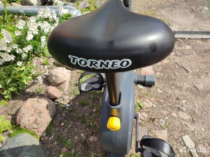 Велотренажер torneo Vita B352G