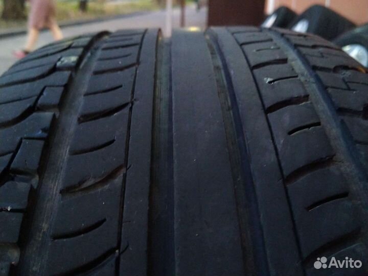 Hankook Optimo K415 235/50 R19 99H