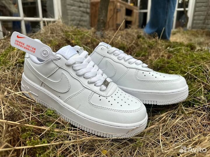 Кроссовки Nike Air Force 1 Low белые весна-лето