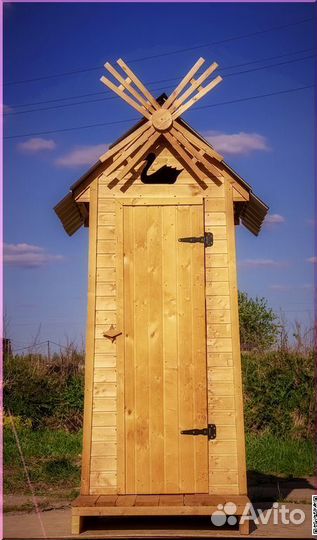 Уличный туалет деревянный DRE446