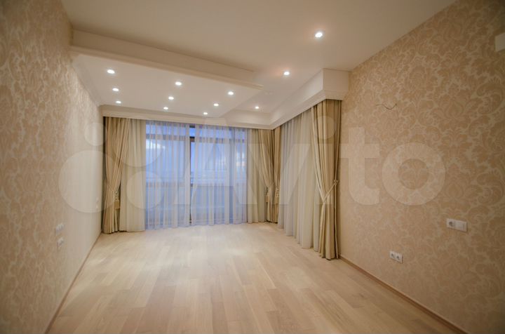 3-к. квартира, 73 м², 14/18 эт.