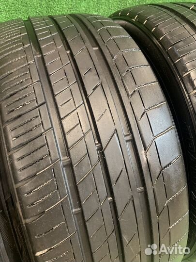 Toyo Tranpath LuII 245/40 R19