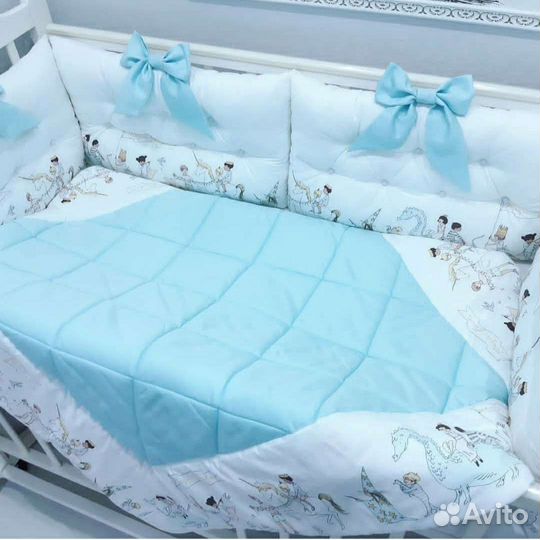 Бортики и одеяло в детскую кроватку
