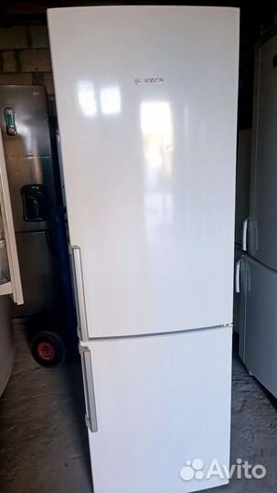 Холодильник 2х камерный 