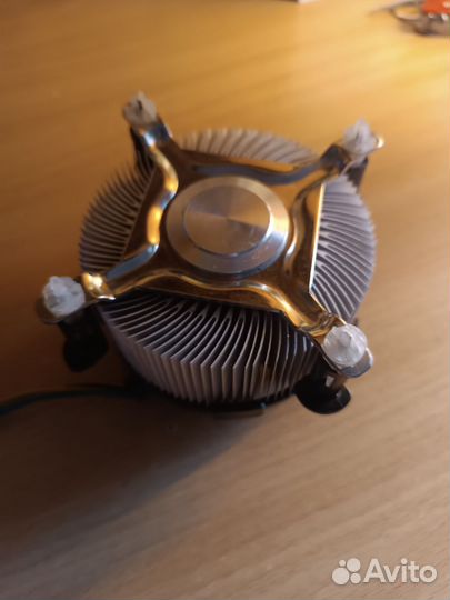 Боксовый кулер intel