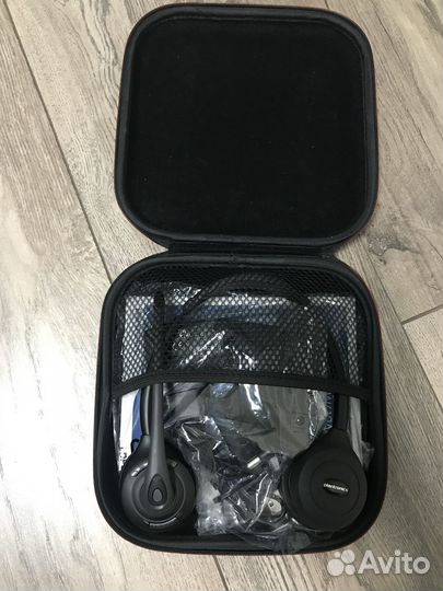 Bluetooth гарнитура Planctronics