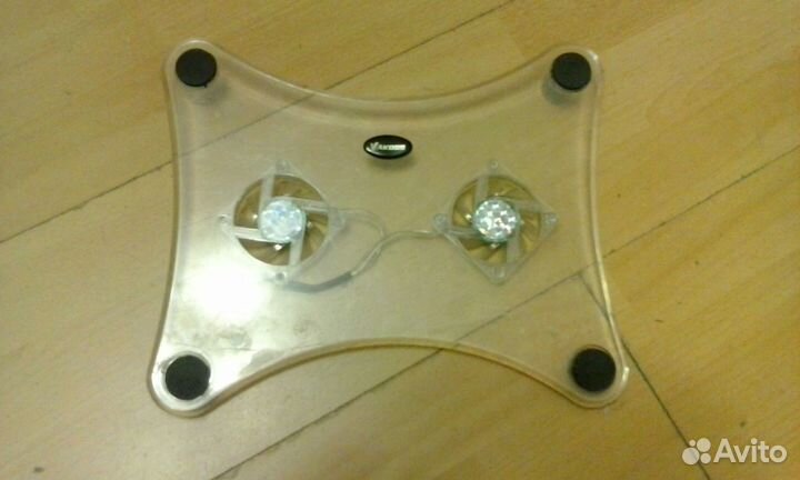 Столик для ноутбука с охлаждением