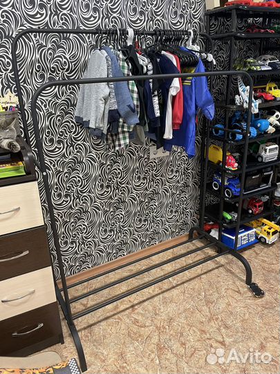 Вешалка напольная