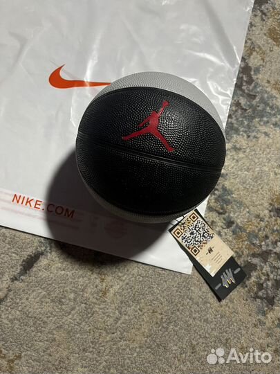 Баскетбольный мяч 3 Air Jordan Skills Basketball