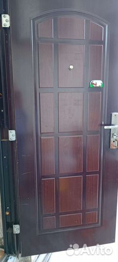 Дверь входная 80*200металлическая