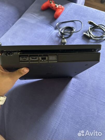 Sony playstation 4 slim